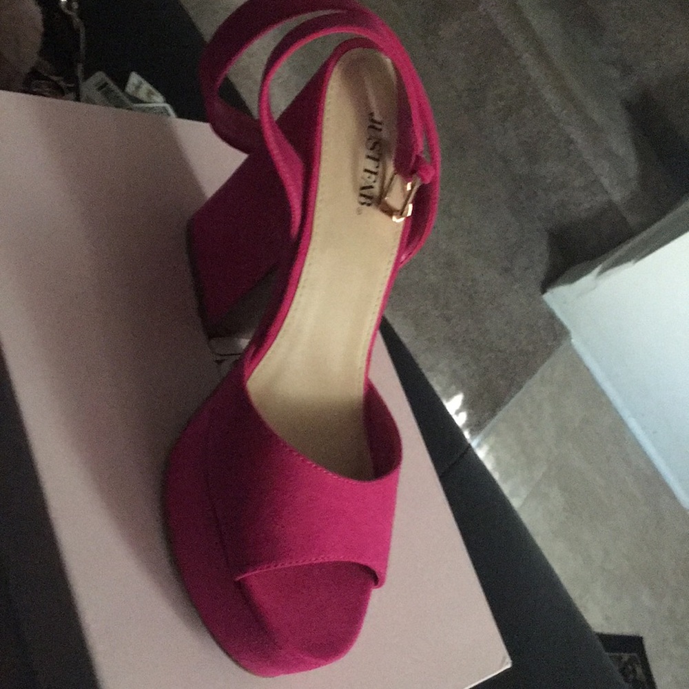 Fushia pink wedges
